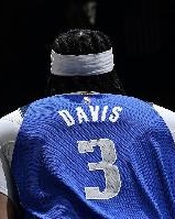 浓眉准绝杀湖人自媒体送祝福：真正的湖蜜仍然支持浓眉